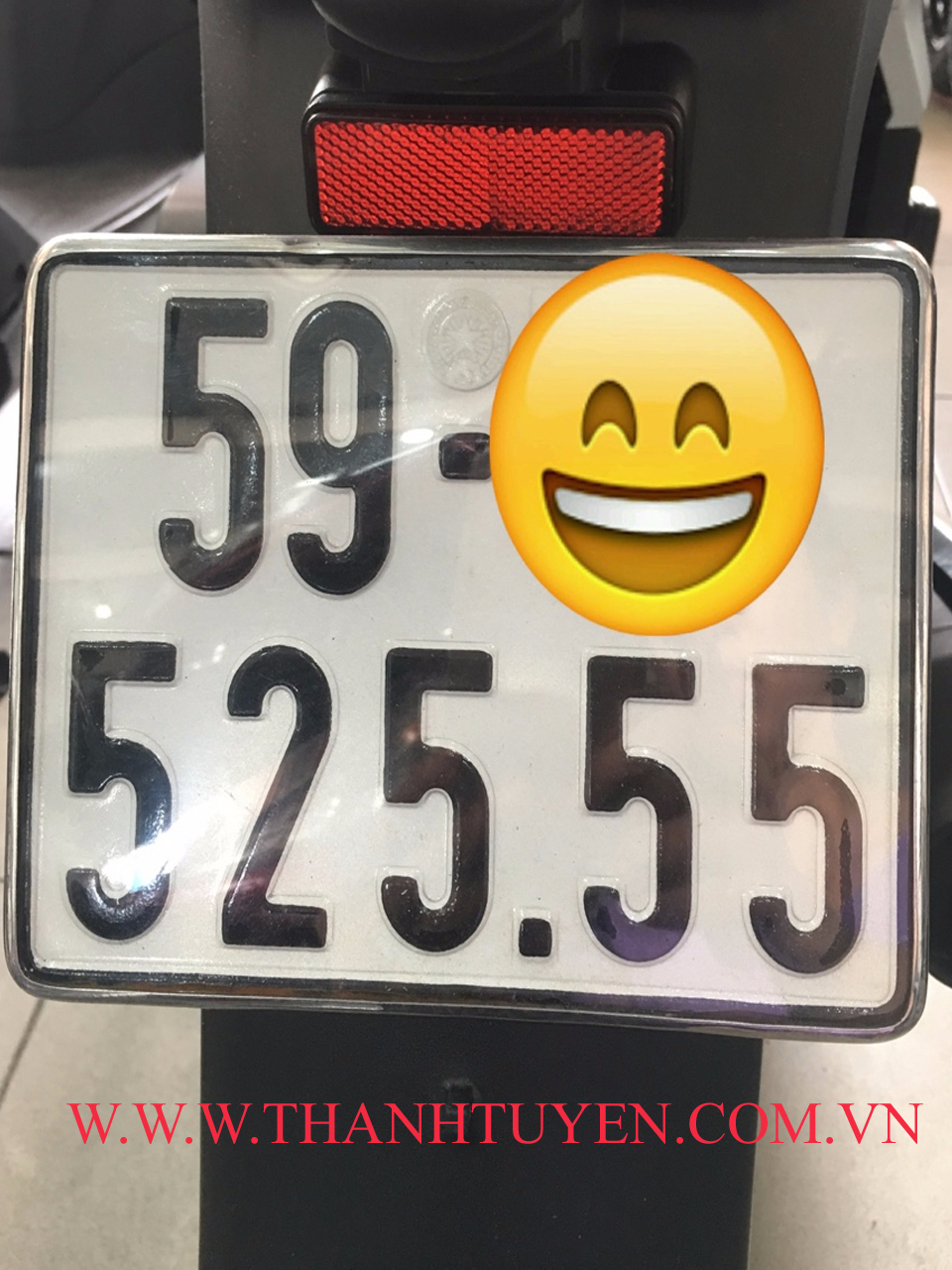 SH150i , nhập Ý , màu Trắng - Đen , đk 2012 , SM : 110...BS Víp