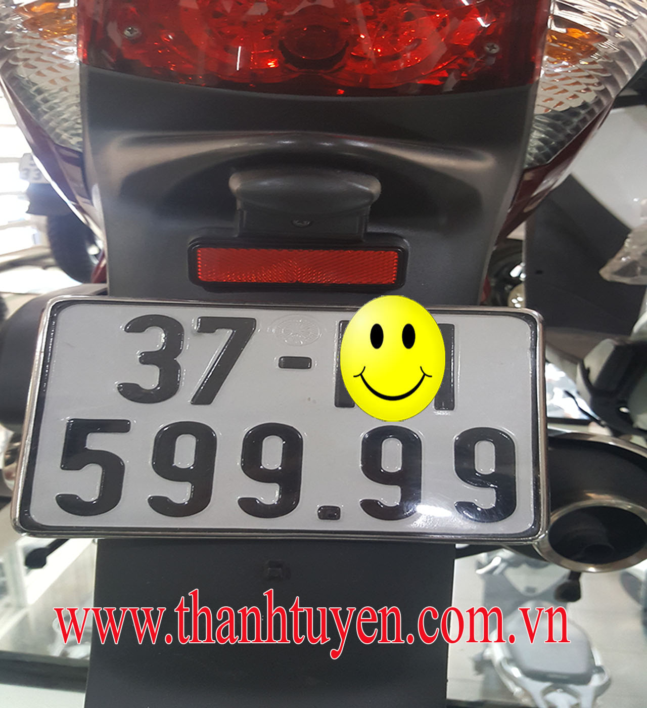 SH150i , nhập Ý ,SM : 110....màu ĐỎ ĐEN , biển số VIP .ĐK 2014